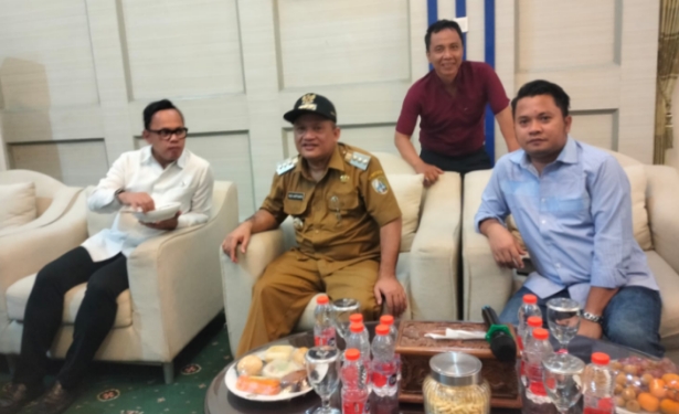 Slamet Ariyadi Dampingi Wamendagri Tinjau Waduk Klampis Sampang