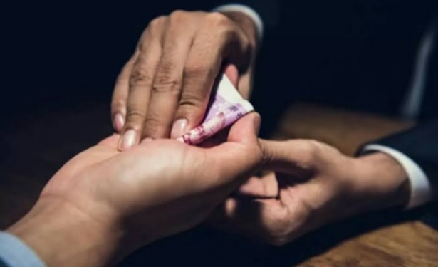 Wali Murid Desak Disdik Sampang Copot Oknum Guru Pungli