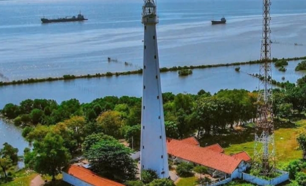 Napak Tilas Sejarah Mercusuar Sembilangan Bangkalan, Ikon Maritim Madura