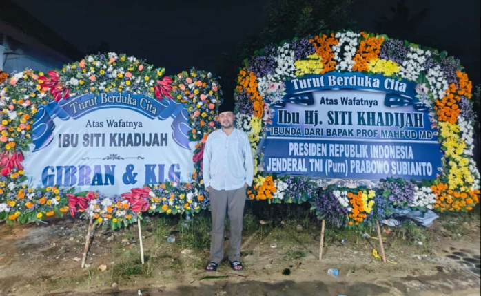 Prabowo Subianto Mengirim Karangan Bunga, Mahfud MD: Terimakasih