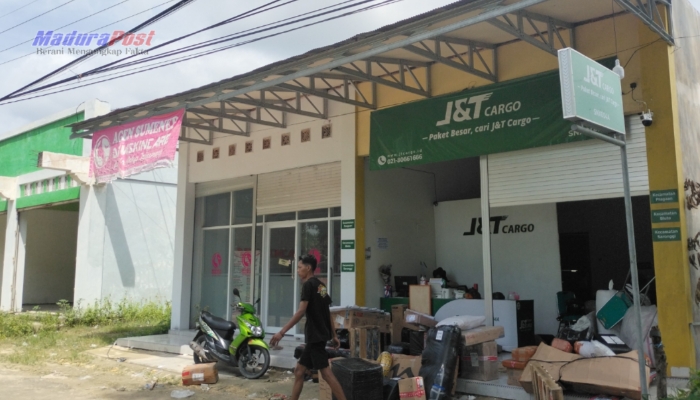 Paket Farah Hancur Akibat Kelalaian J&T Cargo, Owner Cuma Telepon Minta Maaf!