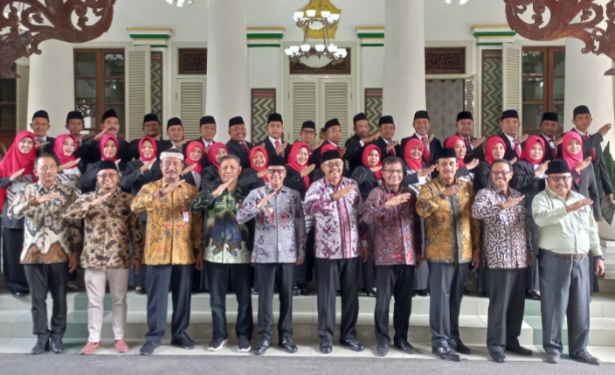 Pj Bupati Pamekasan Lantik 32 Guru Penggerak Diangkat Jadi Kepala Sekolah