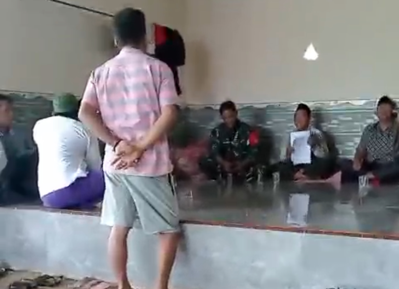 Kisruh Pemindahan Kantor Desa Tebanah Sampang, Perangkat dan BPD Tolak Tekanan Mentor