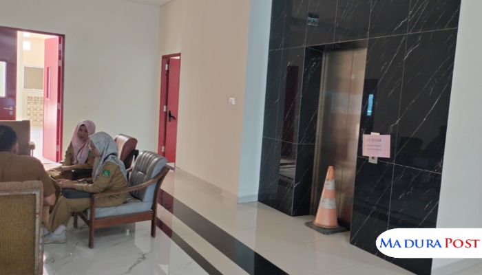 Lift DPRD Sumenep Rusak Bikin Staf Terjebak 2 Jam, PT Urban Sebut Maintenance