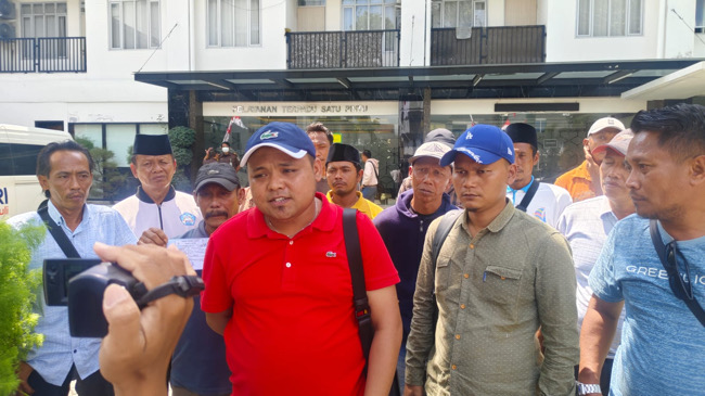 Nelayan Madura Laporkan Dugaan Korupsi Dana Ganti Rugi Rumpon Rp21 Miliar ke Kejati Jatim