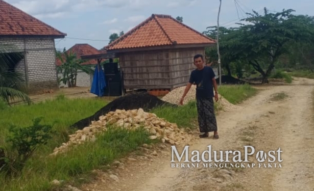 Proyek Pengecoran Jalan DD 2025 di Desa Olor Sampang Diduga Mangkrak