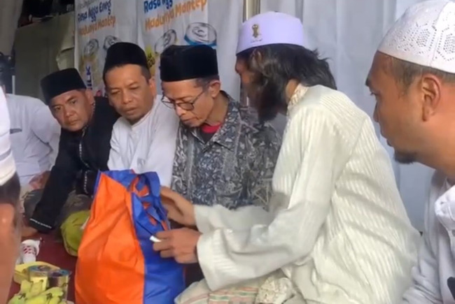 Ayah Santri Korban Musibah Pesantren Al-Khoziny Kembalikan Santunan untuk Pembangunan Mushala