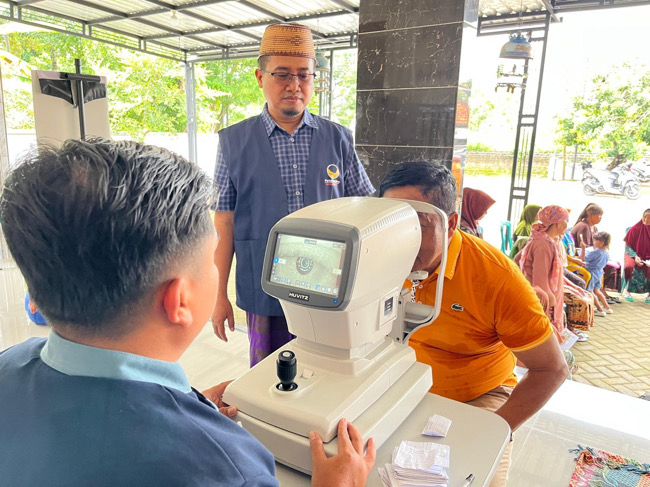 NasDem Gelar Baksos Kesehatan Mata di Bangkalan, Warga Sambut Antusias dan Harapkan Berlanjut