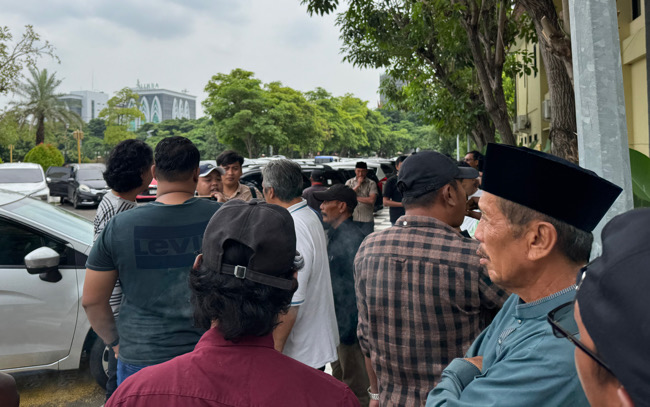 Nelayan Sampang Datangi Polda Jatim, Tuntut Penetapan Tersangka Kasus Dana Rumpon Petronas