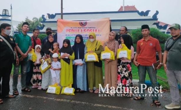 Aliansi Wartawan Sampang Konsisten Gelar Aksi Sosial Ramadhan