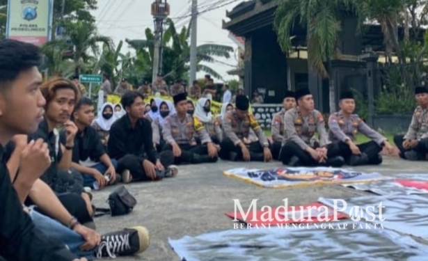 Soroti Dugaan Kekerasan Aparat, Mahasiswa Probolinggo Turun ke Jalan