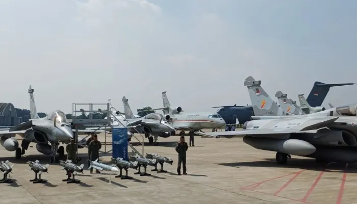 Prabowo Pamer Kekuatan Baru TNI, Rafale hingga Radar Canggih Resmi Diserahkan