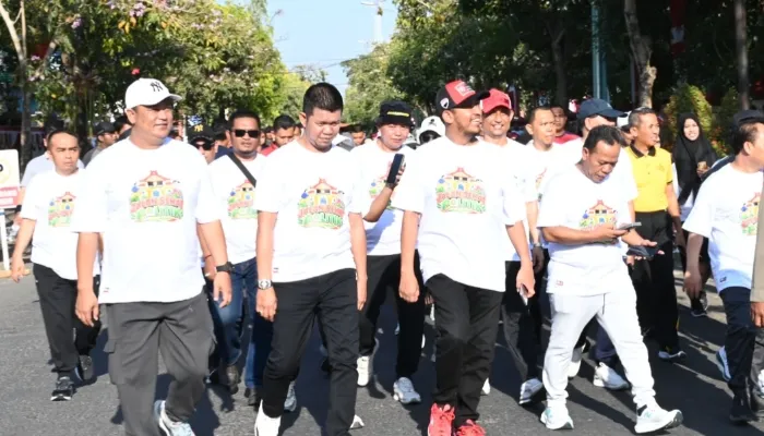 Jalan Sehat Politik DPRD Sumenep, Bupati Fauzi Tekankan Kebersamaan
