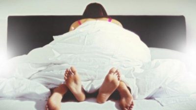 Suami Jual Istri Untuk Melayani Pria Hidung Belang, Saat Kencan Ditemani Anaknya