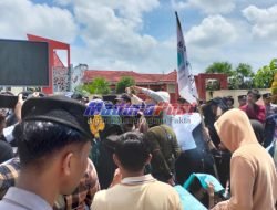 Tagih Janji Pemerataan Jalan di Kepulauan, Mahasiswa Demo Pemkab Sumenep