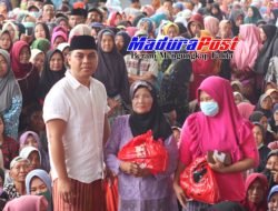 Kades Ketapang Daya Sampang Bantu Salurkan 30 Ribu Paket Sembako dari Said Abdullah