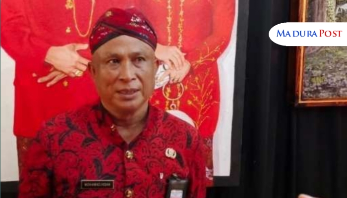 WAWANCARA. Potret Kepala Disbudporapar Sumenep, Moh. Iksan, saat diwawancara awak media dalam sebuah kesempatan beberapa waktu lalu. (Istimewa for MaduraPost)