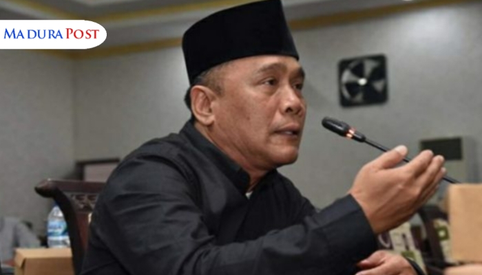 PROFIL. Potret Anggota Komisi II DPRD Sumenep, Juhari, saat mengikuti sidang paripurna beberapa waktu lalu. (Istimewa for MaduraPost)