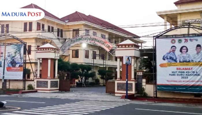 BANGUNAN. Potret kampus STKIP PGRI Sumenep yang saat ini diterpa isu dosen bergelar doktor lakukan tindakan asusila pada mahasiswanya. (Istimewa for MaduraPost)