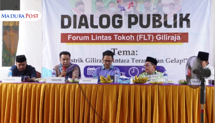 KEGIATAN. Para narasumber menyampaikan pandangannya dalam Dialog Publik Forum Lintas Tokoh (FLT) Giliraja bertema “Listrik Giliraja: Antara Terang dan Gelap”, yang digelar di salah satu balai desa setempat. (Istimewa for MaduraPost)