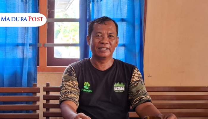 WAWANCARA. Potret Asper/KBKPH Madura Timur, H. Rifa’i, saat diwawancara pewarta di ruang kerjanya. (M.Hendra.E/MaduraPost)