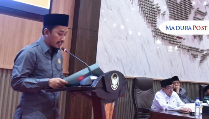 SAMBUTAN. Potret Ahmad Juhairi, juru bicara Fraksi Partai NasDem, menyampaikan laporan hasil reses dalam Rapat Paripurna DPRD Sumenep, Rabu (23/4/2025). (Istimewa for MaduraPost)