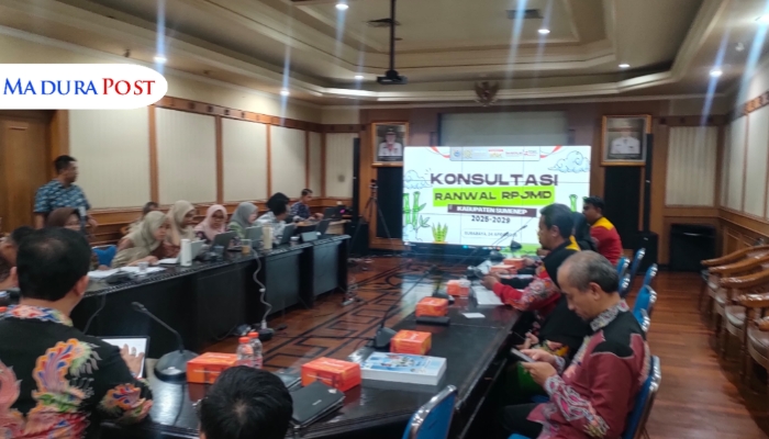 KEGIATAN. Potret suasana konsultasi Ranwal RPJMD Kabupaten Sumenep 2025–2029 bersama Bappeda Provinsi Jawa Timur di Surabaya, Kamis (24/4/2025). (Istimewa for MaduraPost)