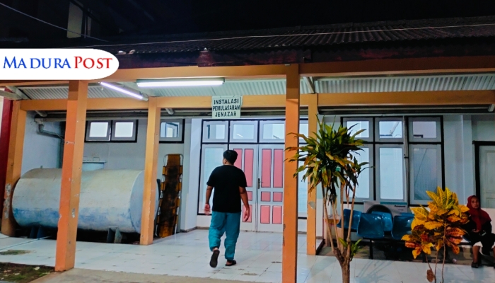 LOKASI. Potret kamar jenazah RSUD dr. H. Moh. Anwar Sumenep, tempat M dilakukan autopsi oleh jajaran personel forensik Polda Jatim. (M.Hendra.E/MaduraPost)