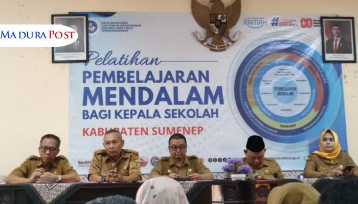 KEGIATAN. Para pejabat Dinas Pendidikan Sumenep saat membuka pelatihan “Pembelajaran Mendalam” bagi kepala sekolah, Senin (28/7/2025). (Istimewa for MaduraPost)