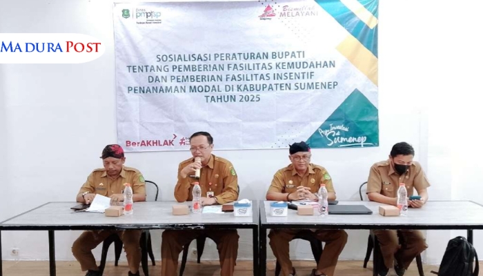 KEGIATAN. Kepala DPMPTSP Sumenep, Abd. Rahman Riadi, saat membuka sosialisasi Perbup tentang kemudahan dan insentif penanaman modal tahun 2025. (Istimewa for MaduraPost)