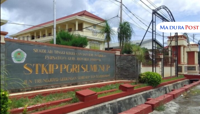 LOKASI. Potret kampus STKIP PGRI Sumenep yang berlokasi di Jalan Trunojoyo Gedungan, Sumenep, tampak depan kini sudah naik status menjadi universitas. (Istimewa for MaduraPost)