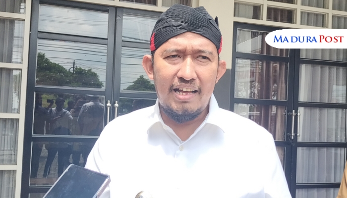 WAWANCARA. Potret Bupati Sumenep, Achmad Fauzi Wongsojudo, saat di wawancara MaduraPost beberapa waktu lalu (M.Hendra.E/MaduraPost)