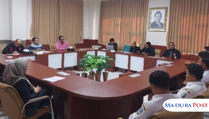 PERTEMUAN. Kerja sama SMKN 1 Pasean dan UNIBA Madura demi membangun sinergi pendidikan lokal. (Istimewa for MaduraPost)