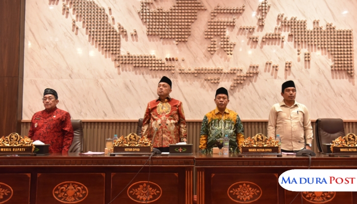 DIBUKA. Potret dibukanya rapat paripurna penyampaian laporan Banggar terkait KUA-PPAS APBD Tahun Anggaran 2026, Jumat (15/8/2025). (Istimewa for MaduraPost)