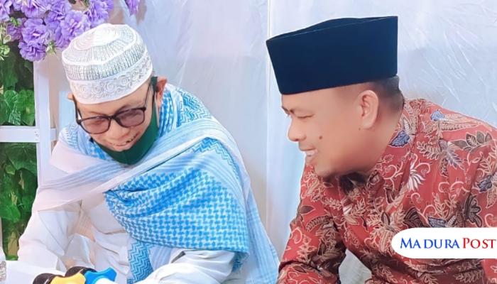 Kepala Desa Sapeken, Kecamatan Sapeken, Kabupaten Sumenep, Joni Junaidi, harus berurusan dengan pihak kepolisian setelah seorang perempuan bernama Nadia (21) melaporkannya ke Polsek Sapeken.