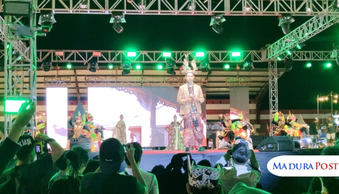 EVENT. Penampilan peserta di panggung utama Madura Culture Festival (MCF) 2025 di Sumenep. (Istimewa for MaduraPost)