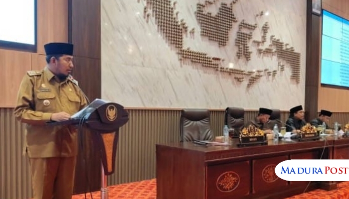 ACARA. Rapat paripurna DPRD Sumenep membahas Nota Keuangan Raperda APBD 2026. Anggota DPRD tampak serius mengikuti pembahasan anggaran. (Istimewa for MaduraPost)