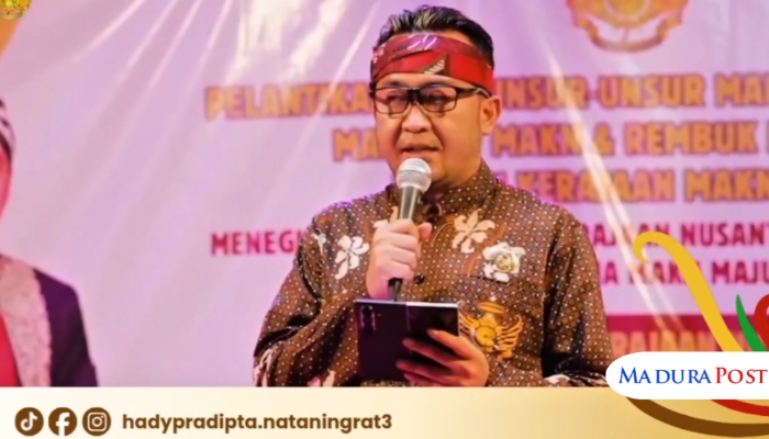 PIDATO. Wasekjen MAKN RBMS, Hadi Pradipta Nataningrat, saat menyampaikan sambutan dalam pelantikan pengurus pusat Majelis Adat Kerajaan Nusantara (MAKN). (Istimewa for MaduraPost)