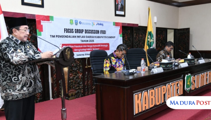 ACARA. Wabup Sumenep, Imam Hasyim, menyampaikan sambutan saat membuka FGD Tim Pengendalian Inflasi Daerah 2025 di Kantor Bupati Sumenep, 20 November 2025. (Istimewa for MaduraPost)