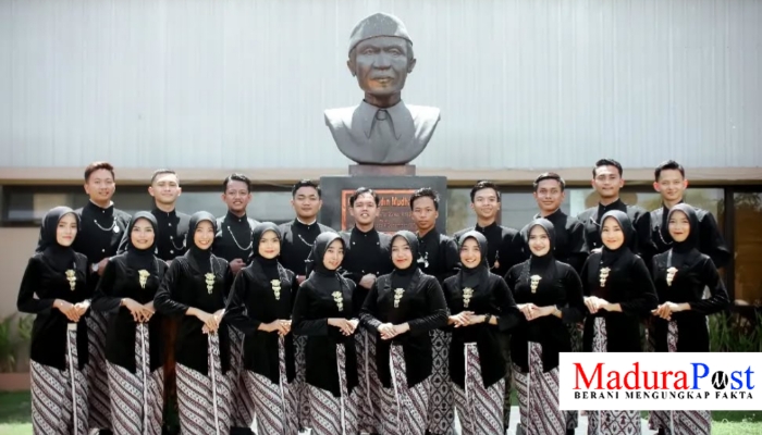 POSE. Potret para finalis neng duta kampus UNIBA Madura beberapa waktu lalu. (Istimewa for MaduraPost)