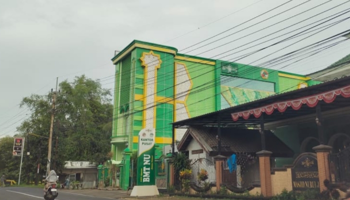 MOBILITAS. Kantor Pusat BMT NU Jawa Timur terlihat dari sisi Jalan Raya Gapura, Sumenep, Madura. (Istimewa for MaduraPost)