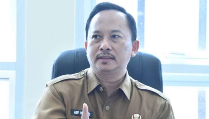 PROFIL. Kepala Bappeda Sumenep, Arif Firmanto, saat mengikuti rapat paripurna beberapa waktu lalu di gedung DPRD setempat. (Istimewa for MadurPost)