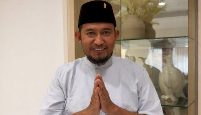 PROFIL. Bupati Sumenep Achmad Fauzi Wongsojudo imbau masyarakat untuk terus menjaga keharmonisan selama perayaan Lebaran. (Istimewa for MaduraPost)
