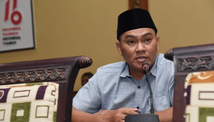 PROFIL. Ketua Komisi III DPRD Sumenep, M. Muhri, dalam sidang rapat paripurna beberapa waktu lalu. (Istimewa for MaduraPost)
