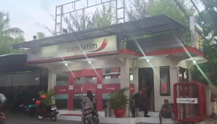LOKASI. Kantor Cabang Bank Jatim Sumenep yang menjadi sorotan dalam kasus dugaan korupsi Rp23 miliar. (Istimewa for MaduraPost)